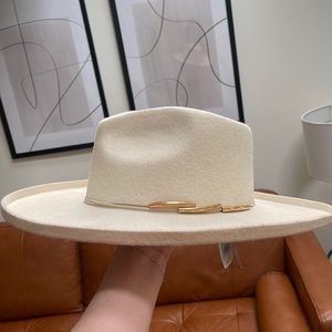 Shyanne 100% Wool Hat NWT